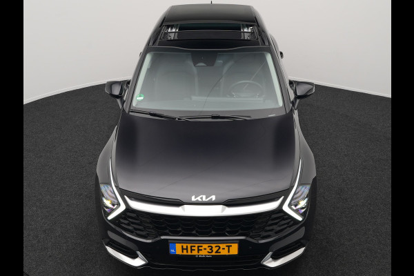 Kia Sportage 1.6 T-GDi AWD Dynamic Plus Line Plug In Hybrid 265pk Dealer O.H PHEV | Trekhaak Afneembaar | Panodak | Adaptive Cruise | Apple Carplay | Camera | Lederen Sportstoelen Vewarmd | Blis | Navigatie | Virtual | DAB |