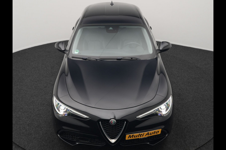 Alfa Romeo Stelvio 2.0 T AWD B-Tech Business Edition Automaat 200pk | Adaptive Cruise | Lederen Sportstoelen Memory & Verwarmd | Camera | Stuurwiel Verwarmd | Navigatie | DAB |