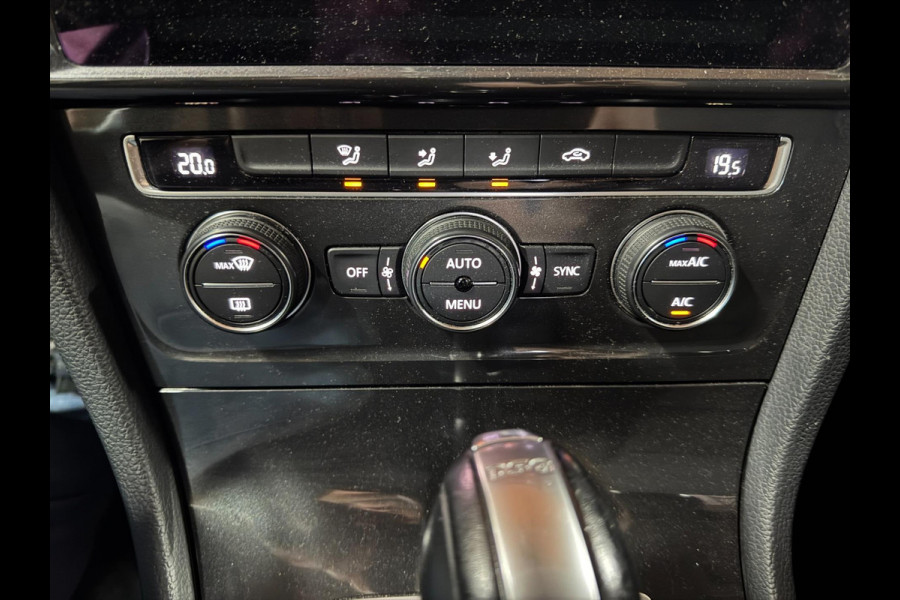 Volkswagen Golf 1.0 TSI Highline Business R AUTOMAAT CLIMAAT CONTROL MULTI STUUR CARPLAY