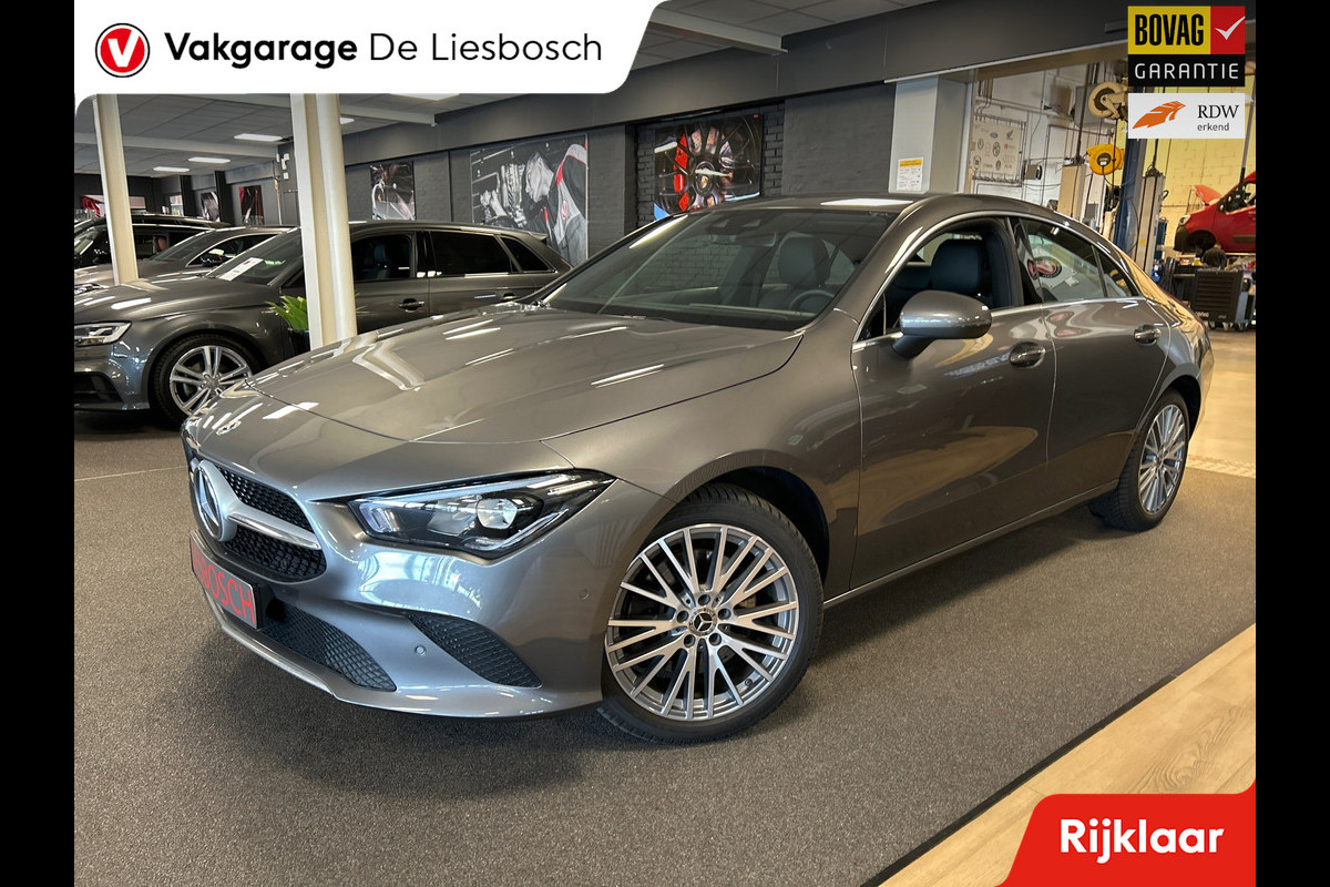 Mercedes-Benz CLA-Klasse 250 e Luxury Line / Leder / Led verlichting /sfeer verlichting / camera / stoel verwarming