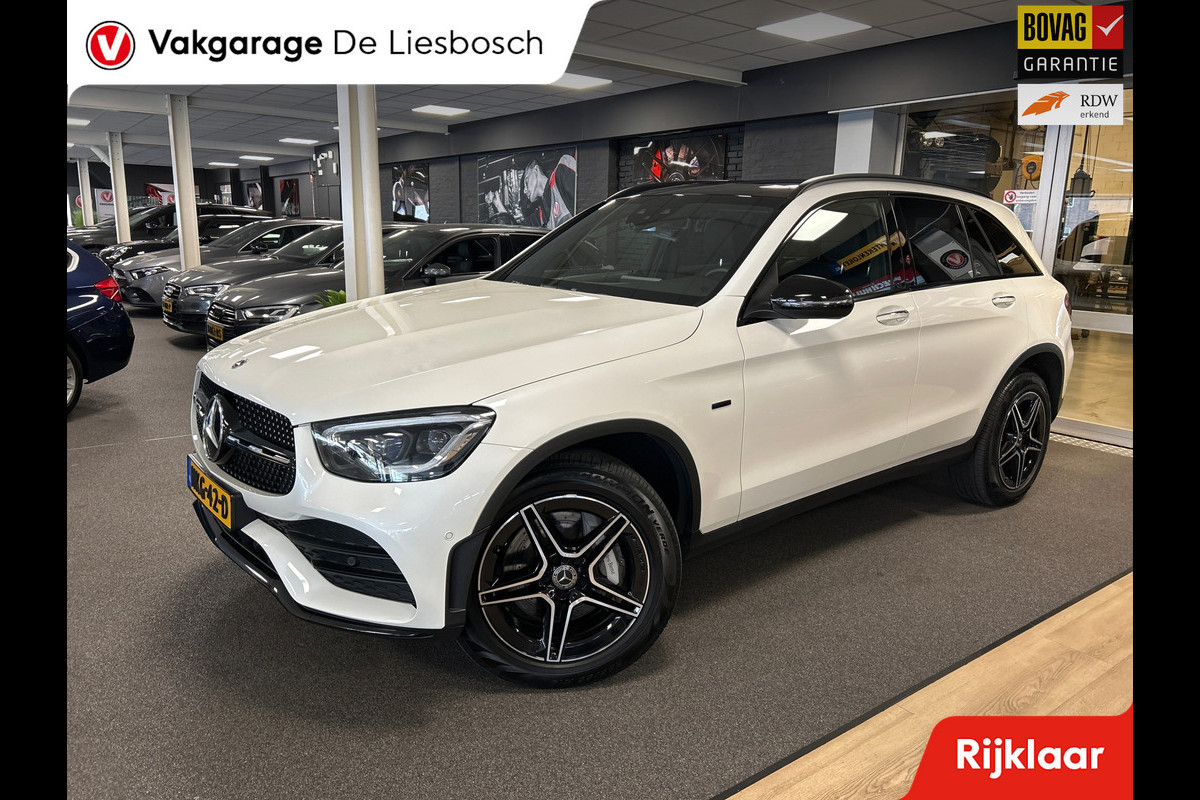 Mercedes-Benz GLC 300e 4MATIC Premium Plus AMG / pano / leer / memory / camera / elec klep
