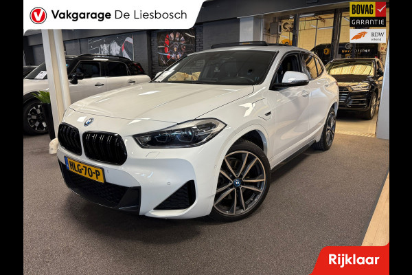 BMW X2 XDrive25e High Executive M-sport / camera / stoelverwarming / Head-up / panorama-dak