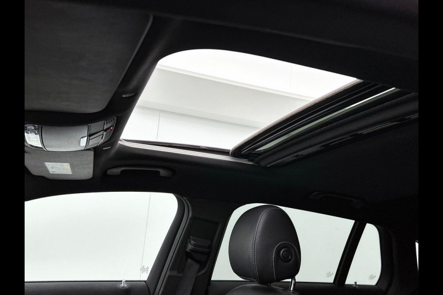 Mercedes-Benz EQC 400 4MATIC AMG Premium 80 kWh BLACK-LINE | TREKHAAK | SCHUIFDAK | EL. ACHTERKLEP