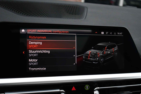 BMW 3 Serie Touring 330e M-Sport Pano HUD El-zetels laser-LED Camera