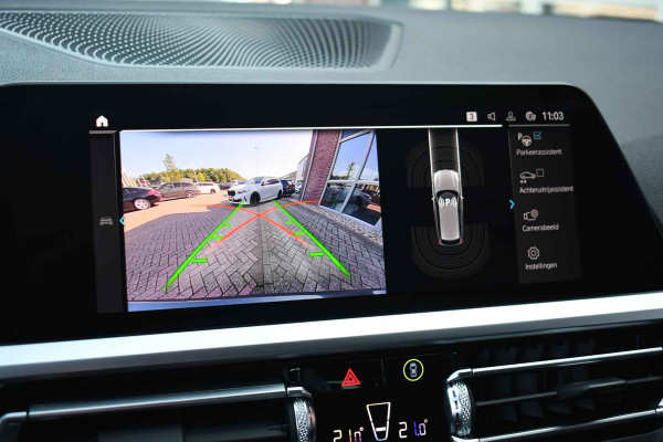 BMW 3 Serie Touring 330e M-Sport Pano HUD El-zetels laser-LED Camera