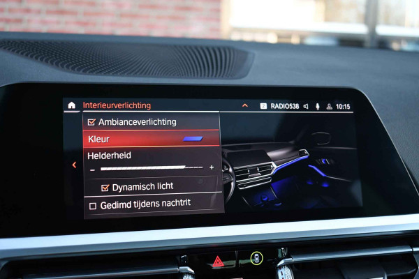 BMW 3 Serie Touring 330e M-Sport Pano HUD El-zetels laser-LED Camera