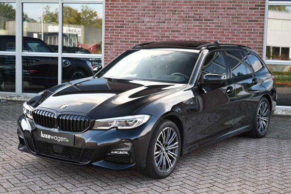 BMW 3 Serie Touring 330e M-Sport Pano HUD El-zetels laser-LED Camera
