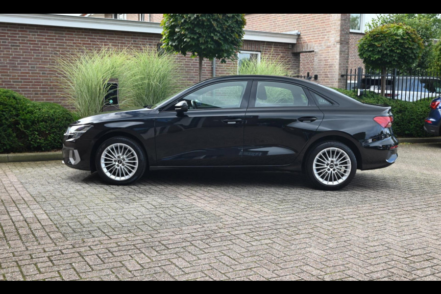 Audi A3 Limousine 30 TFSI Business Edition 110 PK Aut. Adaptive Virtual Keyless Stoelverwarming 17''