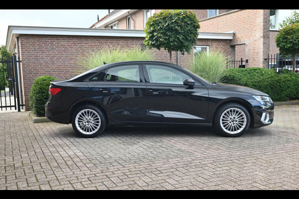 Audi A3 Limousine 30 TFSI Business Edition 110 PK Aut. Adaptive Virtual Keyless Stoelverwarming 17''