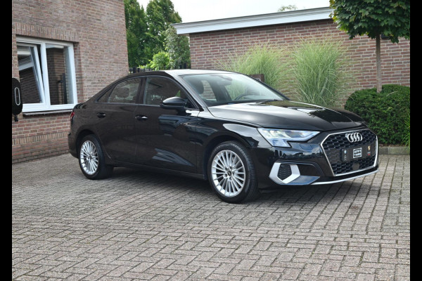 Audi A3 Limousine 30 TFSI Business Edition 110 PK Aut. Adaptive Virtual Keyless Stoelverwarming 17''