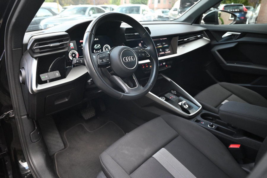 Audi A3 Limousine 30 TFSI Business Edition 110 PK Aut. Adaptive Virtual Keyless Stoelverwarming 17''