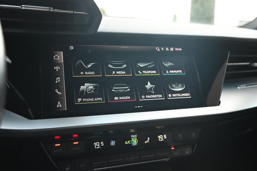 Audi A3 Limousine 30 TFSI Business Edition 110 PK Aut. Adaptive Virtual Keyless Stoelverwarming 17''