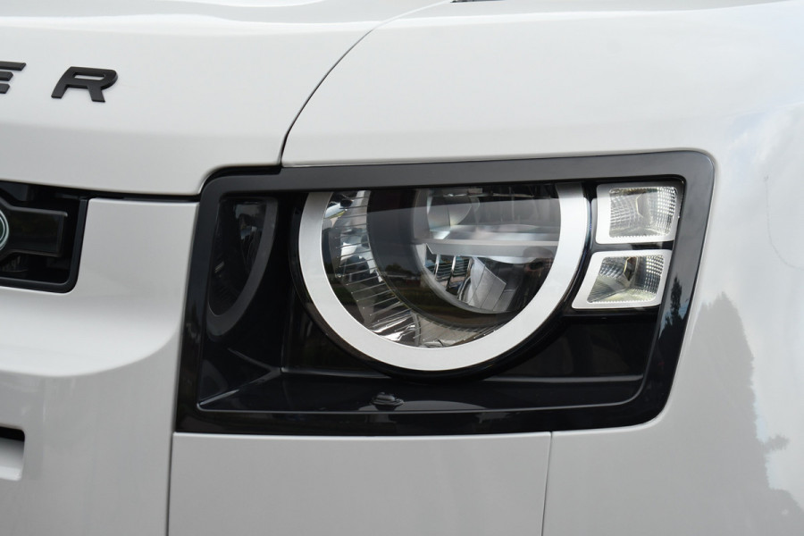 Land Rover Defender 110 3.0 D250 Luchtv Trekh ACC 22inch Yulong-grey BPM-vrij