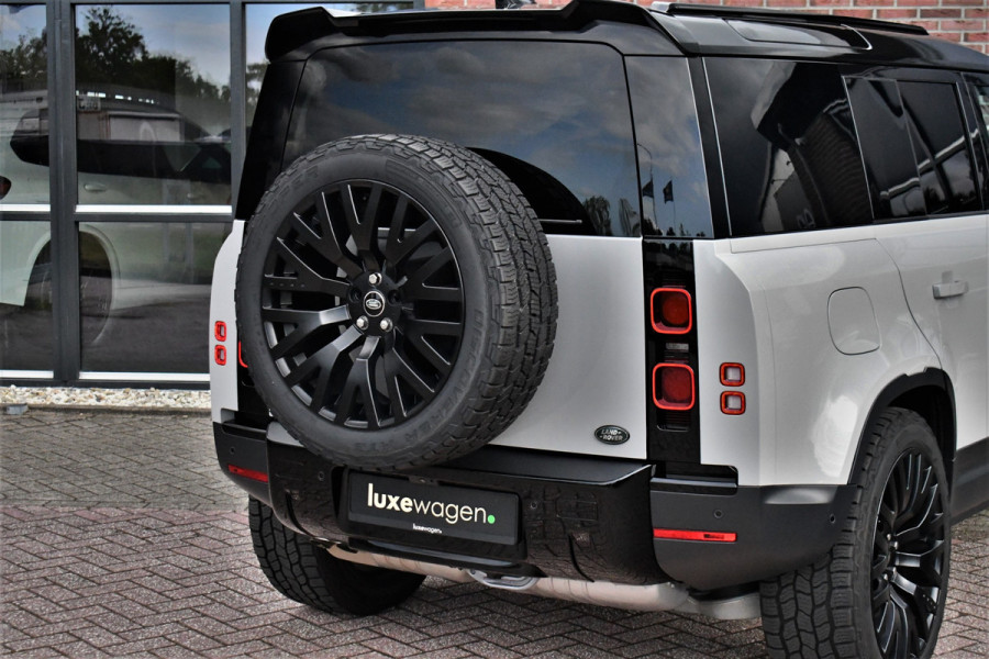 Land Rover Defender 110 3.0 D250 Luchtv Trekh ACC 22inch Yulong-grey BPM-vrij
