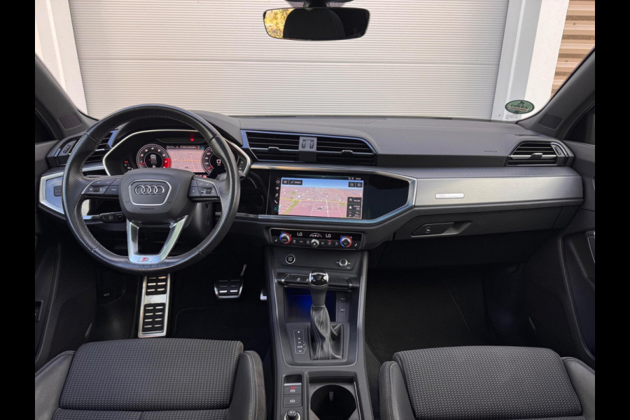 Audi Q3 35 TFSI S edition Pano/Sfeer/Camera/Blindspot