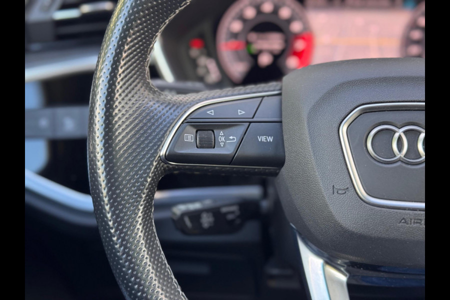 Audi Q3 35 TFSI S edition Pano/Sfeer/Camera/Blindspot