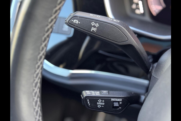 Audi Q3 35 TFSI S edition Pano/Sfeer/Camera/Blindspot