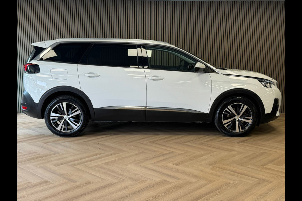 Peugeot 5008 1.2 PureTech Allure 7P. DEALER ONDERHOUDEN PANO CRUISE CONTROL CAMERA APPLE CARPLAY DODEHOEK