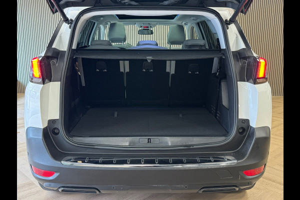 Peugeot 5008 1.2 PureTech Allure 7P. DEALER ONDERHOUDEN PANO CRUISE CONTROL CAMERA APPLE CARPLAY DODEHOEK