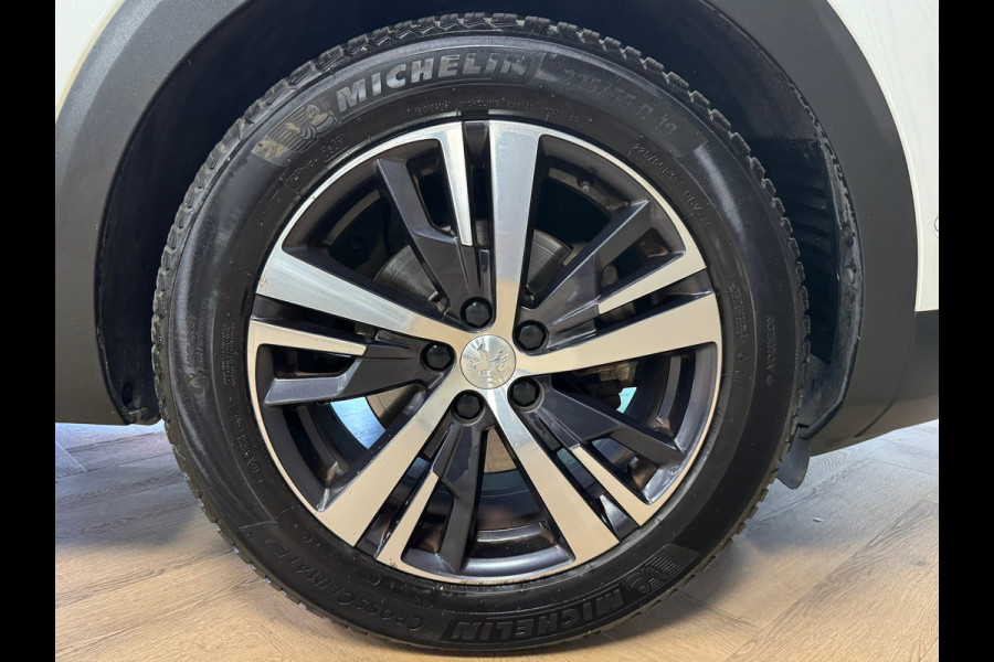 Peugeot 5008 1.2 PureTech Allure 7P. DEALER ONDERHOUDEN PANO CRUISE CONTROL CAMERA APPLE CARPLAY DODEHOEK