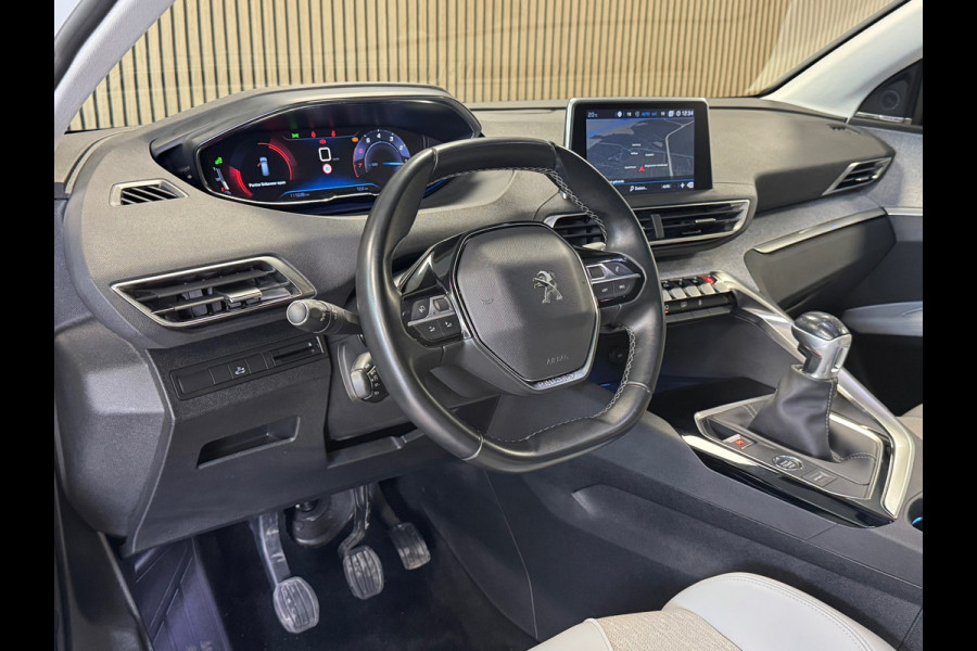 Peugeot 5008 1.2 PureTech Allure 7P. DEALER ONDERHOUDEN PANO CRUISE CONTROL CAMERA APPLE CARPLAY DODEHOEK