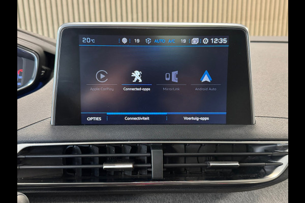 Peugeot 5008 1.2 PureTech Allure 7P. DEALER ONDERHOUDEN PANO CRUISE CONTROL CAMERA APPLE CARPLAY DODEHOEK