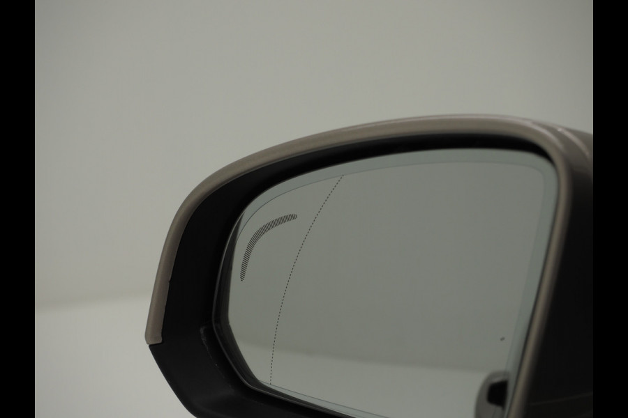 Volvo XC40 1.5 T5 262pk! Recharge Ultimate | Panoramadak | Pilot Assist | Harman/Kardon | 360 | Keyless | Carplay