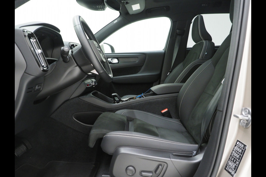 Volvo XC40 1.5 T5 262pk! Recharge Ultimate | Panoramadak | Pilot Assist | Harman/Kardon | 360 | Keyless | Carplay