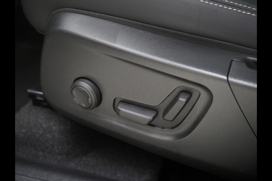 Volvo XC40 1.5 T5 262pk! Recharge Ultimate | Panoramadak | Pilot Assist | Harman/Kardon | 360 | Keyless | Carplay