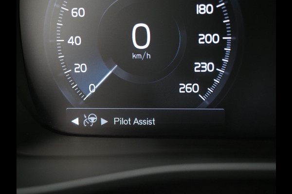 Volvo XC40 1.5 T5 262pk! Recharge Ultimate | Panoramadak | Pilot Assist | Harman/Kardon | 360 | Keyless | Carplay