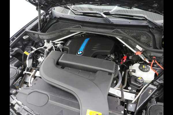 BMW X5 xDrive40e iPerformance High Executive | Sportstoelen | Leder | Memory | Sfeerverlichting BMW X5 xDrive40e iPerformance High Executive | Sportstoelen | Leder | Memory | Sfeerverlichting