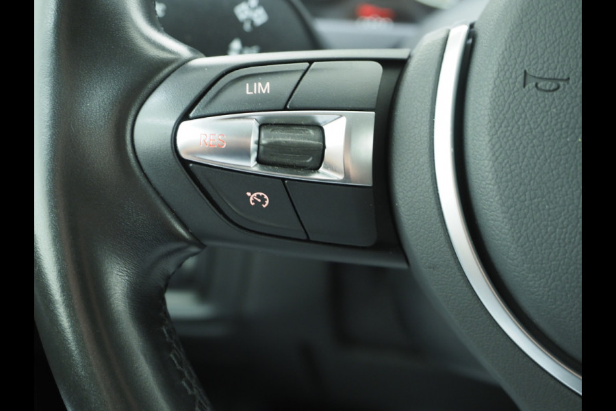 BMW X5 xDrive40e iPerformance High Executive | Sportstoelen | Leder | Memory | Sfeerverlichting BMW X5 xDrive40e iPerformance High Executive | Sportstoelen | Leder | Memory | Sfeerverlichting