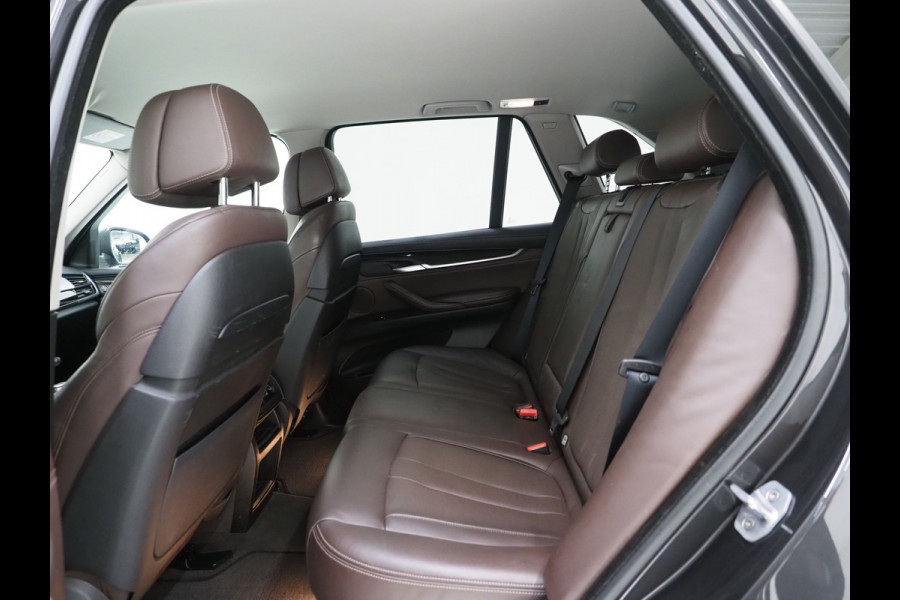 BMW X5 xDrive40e iPerformance High Executive | Sportstoelen | Leder | Memory | Sfeerverlichting BMW X5 xDrive40e iPerformance High Executive | Sportstoelen | Leder | Memory | Sfeerverlichting