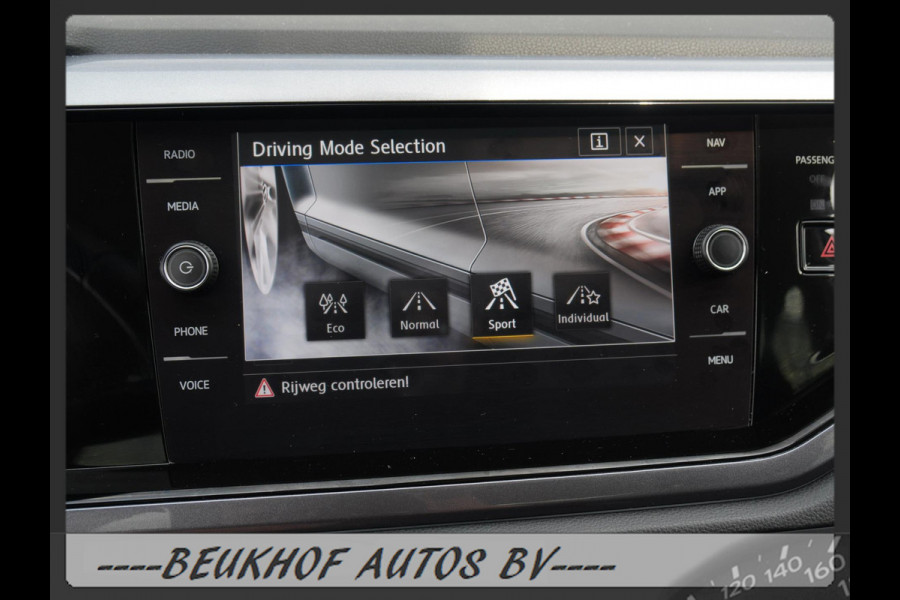 Volkswagen Polo 1.0 TSI Highline Panoramadak Xenon Carplay