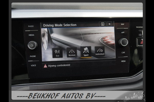 Volkswagen Polo 1.0 TSI Highline Panoramadak Xenon Carplay