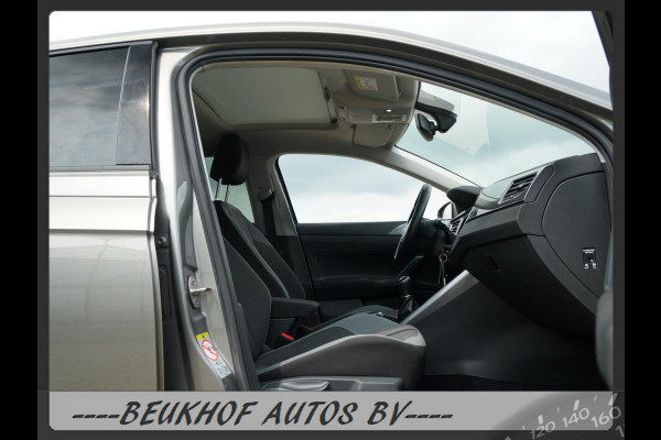 Volkswagen Polo 1.0 TSI Highline Panoramadak Xenon Carplay