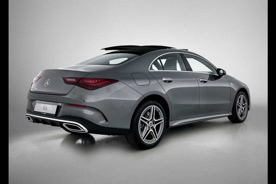Mercedes-Benz CLA-Klasse 250 e Business Solution AMG | Smartphone integratie | Panoramaschuifdak | Stoelverwarming voor | Multibeam LED | KEYLESS GO | Draadloos oplaadsysteem voor smartphone |