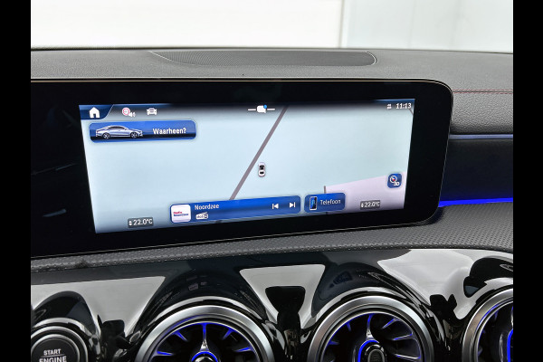 Mercedes-Benz CLA-Klasse 250 e Business Solution AMG | Smartphone integratie | Panoramaschuifdak | Stoelverwarming voor | Multibeam LED | KEYLESS GO | Draadloos oplaadsysteem voor smartphone |