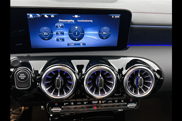 Mercedes-Benz CLA-Klasse 250 e Business Solution AMG | Smartphone integratie | Panoramaschuifdak | Stoelverwarming voor | Multibeam LED | KEYLESS GO | Draadloos oplaadsysteem voor smartphone |