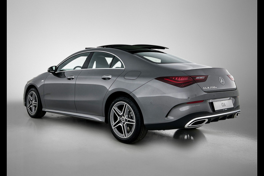 Mercedes-Benz CLA-Klasse 250 e Business Solution AMG | Smartphone integratie | Panoramaschuifdak | Stoelverwarming voor | Multibeam LED | KEYLESS GO | Draadloos oplaadsysteem voor smartphone |