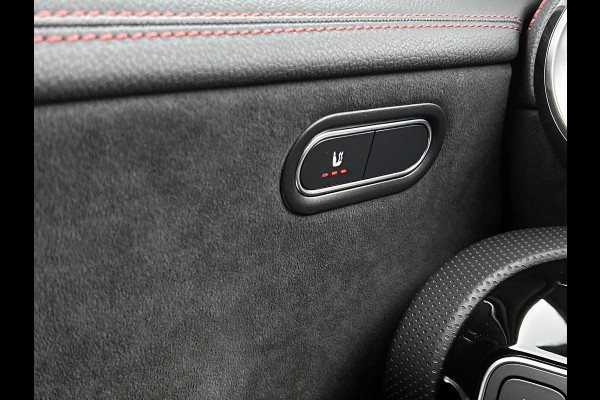 Mercedes-Benz CLA-Klasse 250 e Business Solution AMG | Smartphone integratie | Panoramaschuifdak | Stoelverwarming voor | Multibeam LED | KEYLESS GO | Draadloos oplaadsysteem voor smartphone |