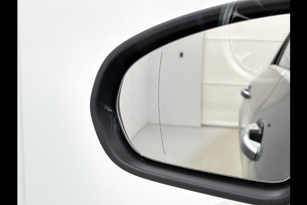 Mercedes-Benz CLA-Klasse 250 e Business Solution AMG | Smartphone integratie | Panoramaschuifdak | Stoelverwarming voor | Multibeam LED | KEYLESS GO | Draadloos oplaadsysteem voor smartphone |