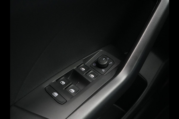 Volkswagen T-Cross 1.0 TSI 110pk DSG Life Camera Navigatie LED Keyless Carplay 67