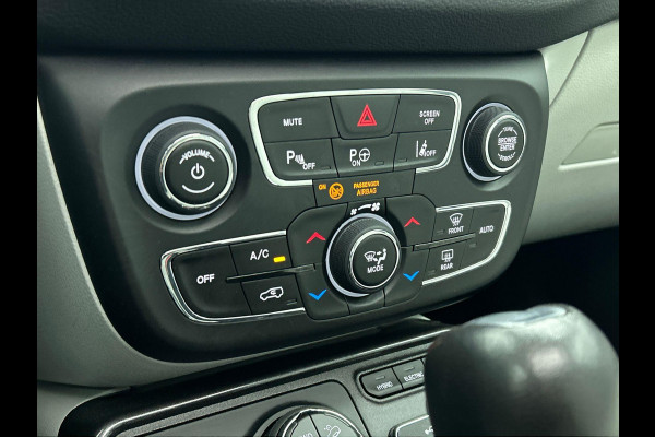 Jeep Compass 4xe 190 Plug-in Hybrid Electric Limited Business PANORAMADAK LEER