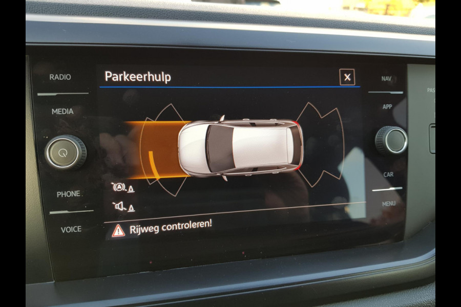 Volkswagen Polo 1.0 TSI Comfortline | Navigatie | Airco | Parkeer Sensoren | Led | DAB