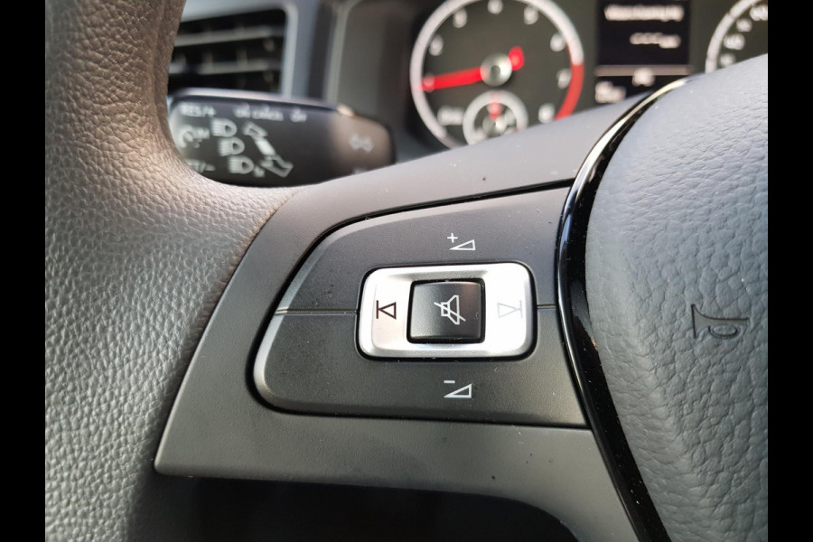Volkswagen Polo 1.0 TSI Comfortline | Navigatie | Airco | Parkeer Sensoren | Led | DAB