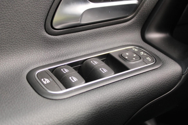 Mercedes-Benz CLA-Klasse 180 Business Solution Origineel NL