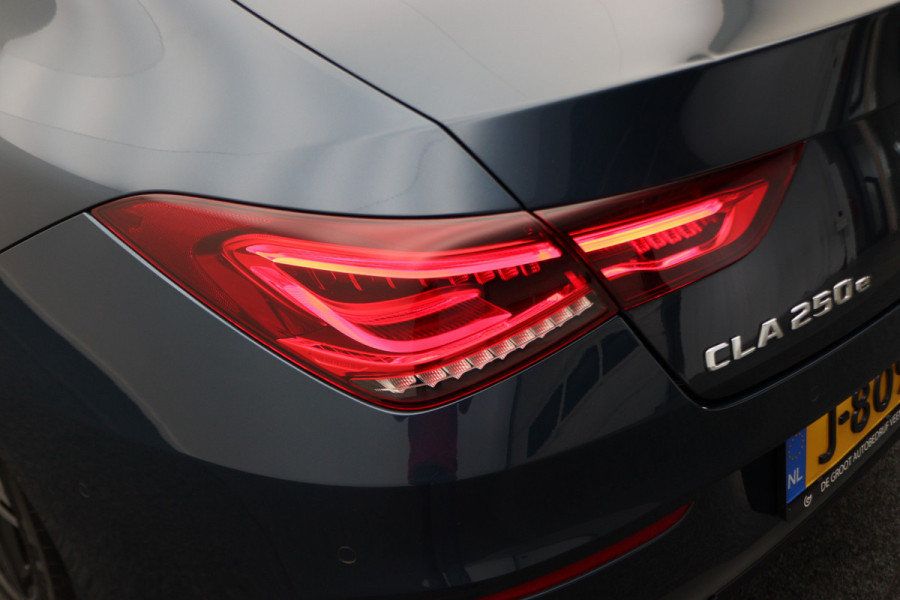 Mercedes-Benz CLA-Klasse 250 e Business Solution AMG Limited Panoramadak, Memory, Matrix LED, Sfeerverlichting, Apple Carplay, DAB