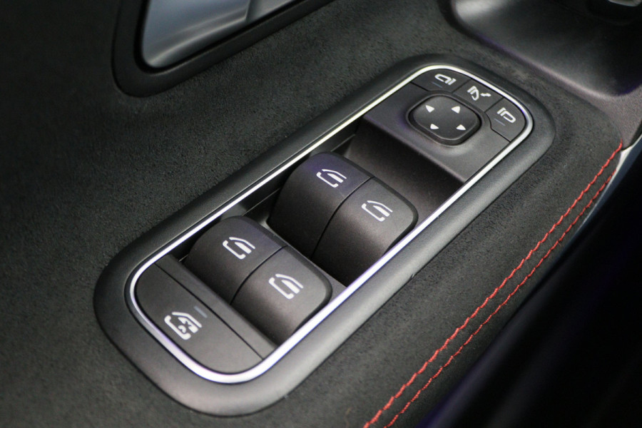 Mercedes-Benz CLA-Klasse 250 e Business Solution AMG Limited Panoramadak, Memory, Matrix LED, Sfeerverlichting, Apple Carplay, DAB
