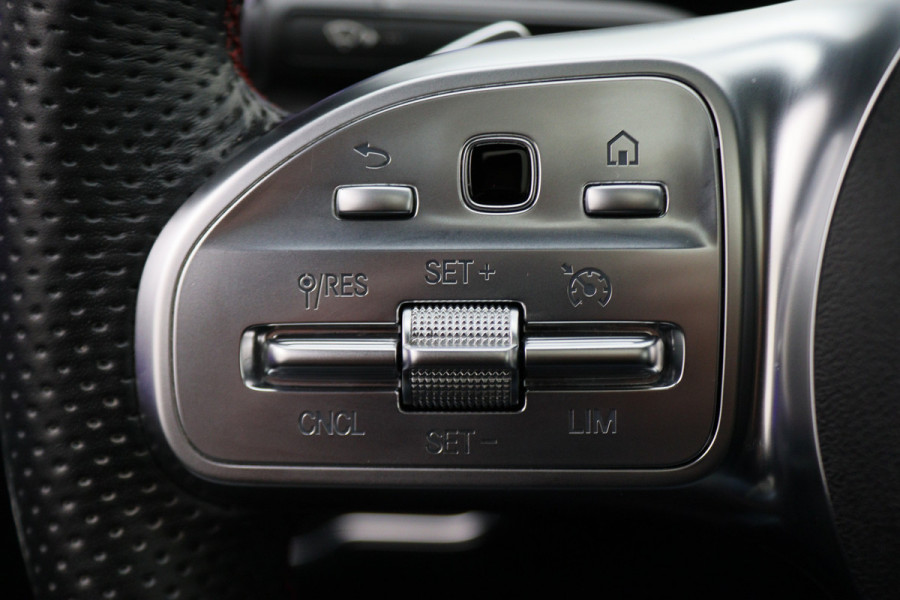 Mercedes-Benz CLA-Klasse 250 e Business Solution AMG Limited Panoramadak, Memory, Matrix LED, Sfeerverlichting, Apple Carplay, DAB